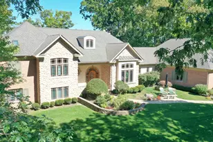 24092 W Old Oak Dr, Mundelein, IL 60060 - Photo 4