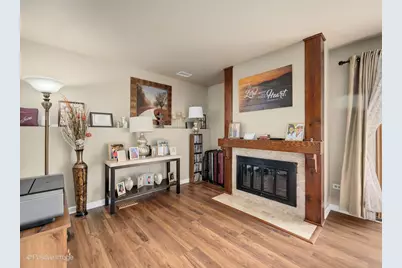 381 Thorncliffe Drive, Glendale Heights, IL 60139 - Photo 8