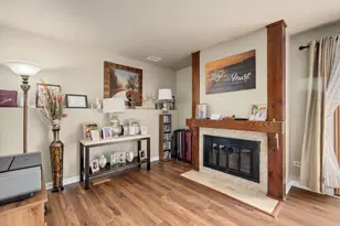 381 Thorncliffe Dr, Glendale Heights, IL 60139 - Photo 8