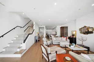 323 S Racine Ave, Chicago, IL 60607 - Photo 2