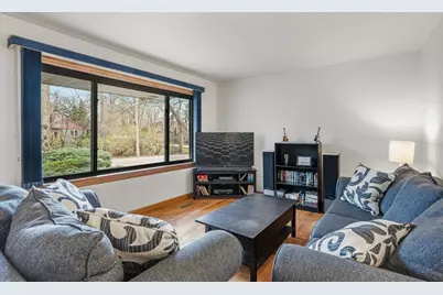 98 Cedar Drive, Crystal Lake, IL 60014 - Photo 8