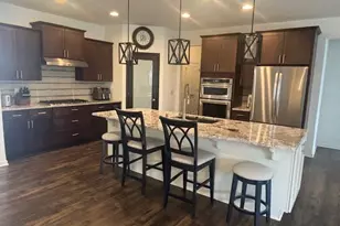 2921 Seven Oaks Ct, Kansasville, WI 53139 - Photo 12