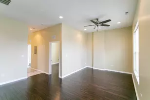 211 S Campbell Ave, Chicago, IL 60612 - Photo 8