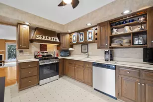 10 W Windsor Ct, Sugar Grove, IL 60554 - Photo 14