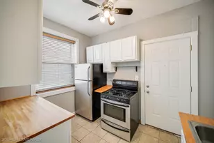 945 E Hyde Park Blvd, Chicago, IL 60615 - Photo 16