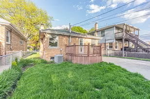 6344 N Kildare Ave, Chicago, IL 60646 - Photo 18