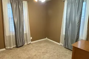 1221 Agnes Ave, Joliet, IL 60435 - Photo 10