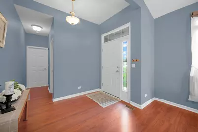 1053 Canary Avenue, Yorkville, IL 60560 - Photo 4
