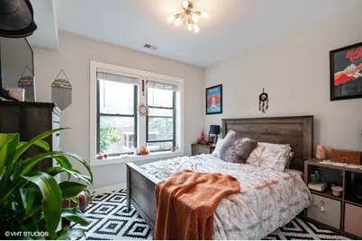 3550 N Racine Avenue #3, Chicago, IL 60657 - Photo 2