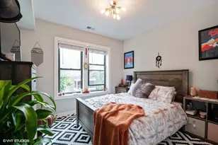 3550 N Racine Ave, Chicago, IL 60657 - Photo 2