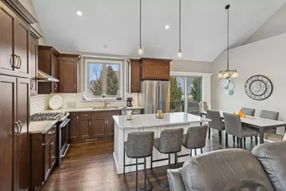 539 Sudbury Circle, Oswego, IL 60543 - Photo 8