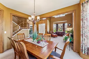 2991 Wagon Rd, Elgin, IL 60124 - Photo 8
