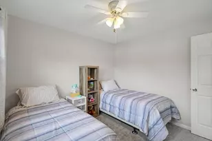 1050 Buckeye Ln, Decatur, IL 62521 - Photo 20