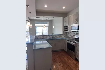 1208 E 64th Street #2E, Chicago, IL 60637 - Photo 4