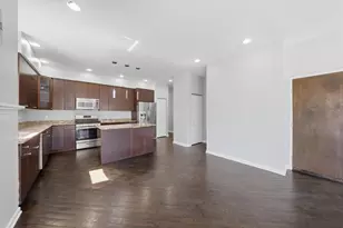 4956 S Champlain Ave, Chicago, IL 60615 - Photo 12