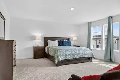 395 S Pointe Avenue, South Elgin, IL 60177 - Photo 14