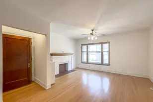 6300 N Glenwood Ave, Chicago, IL 60660 - Photo 6