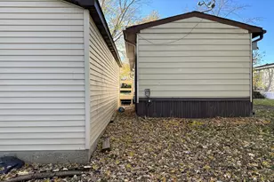 31 Meadowlark Ln, Beecher, IL 60401 - Photo 6