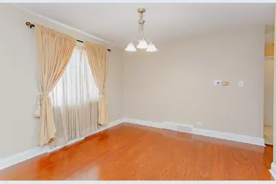 4852 Carol Street #D, Skokie, IL 60077 - Photo 10