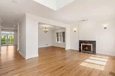 5138 Morse Avenue, Skokie, IL 60077 - Photo 4