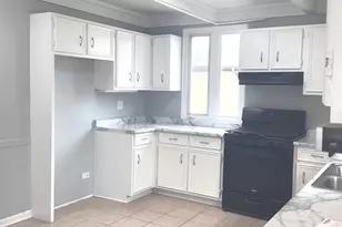 55 Apple Ln, Park Forest, IL 60466 - Photo 6