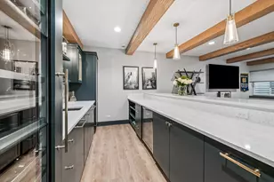 383 N Larch Ave, Elmhurst, IL 60126 - Photo 34