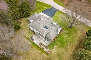 659 Southgate Dr, Davis, IL 61019 - Photo 24