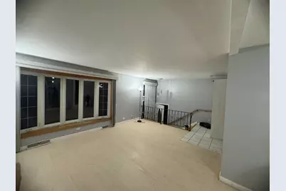 225 N East River Road, Des Plaines, IL 60016 - Photo 1