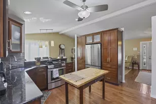 17028 Redwood Ct, Orland Hills, IL 60487 - Photo 6
