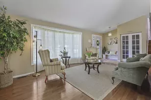 17028 Redwood Ct, Orland Hills, IL 60487 - Photo 2