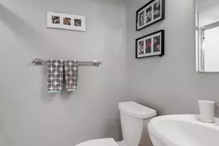 4823 W Argyle St, Chicago, IL 60630 - Photo 34