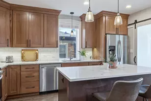 4823 W Argyle St, Chicago, IL 60630 - Photo 8