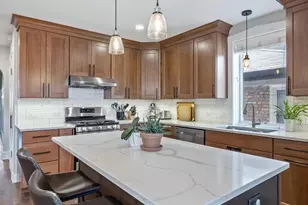 4823 W Argyle St, Chicago, IL 60630 - Photo 10
