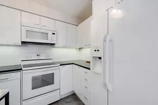 [Address not provided], Chicago, IL 60654 - Photo 10