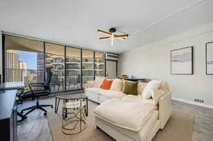 300 N State St, Chicago, IL 60654 - Photo 2