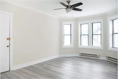 3841 N Greenview Avenue #2W, Chicago, IL 60613 - Photo 8