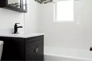 3841 N Greenview Ave, Chicago, IL 60613 - Photo 12