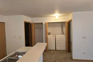 1626 McClure Rd, Aurora, IL 60505 - Photo 6