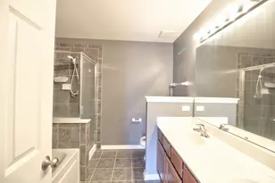 2378 Georgetown Cir, Aurora, IL 60506 - Photo 14