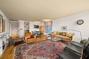 260 E Chestnut St, Chicago, IL 60611 - Photo 4