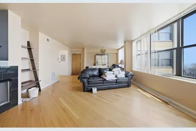 6701 S Crandon Avenue #8C, Chicago, IL 60649 - Photo 12