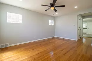 14510 S Lowe Ave, Riverdale, IL 60827 - Photo 4