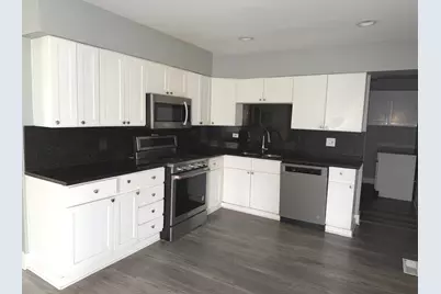 595 Aberdeen Street, Hoffman Estates, IL 60169 - Photo 2
