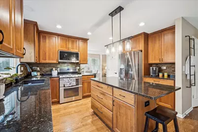 1324 Richmond Lane, Bartlett, IL 60103 - Photo 8