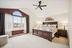 1324 Richmond Ln, Bartlett, IL 60103 - Photo 14