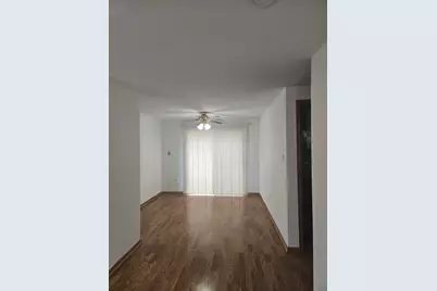 1832 W Weathersfield Way, Schaumburg, IL 60193 - Photo 4