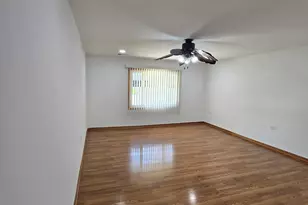 1832 W Weathersfield Way, Schaumburg, IL 60193 - Photo 18