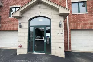 6870 W Winding Trail, Oak Forest, IL 60452 - Photo 2