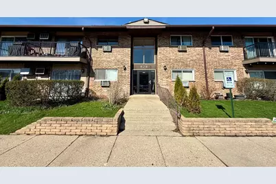 828 E Old Willow Road #216, Prospect Heights, IL 60070 - Photo 1