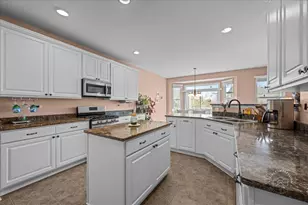 2519 Imgrund Rd, North Aurora, IL 60542 - Photo 10